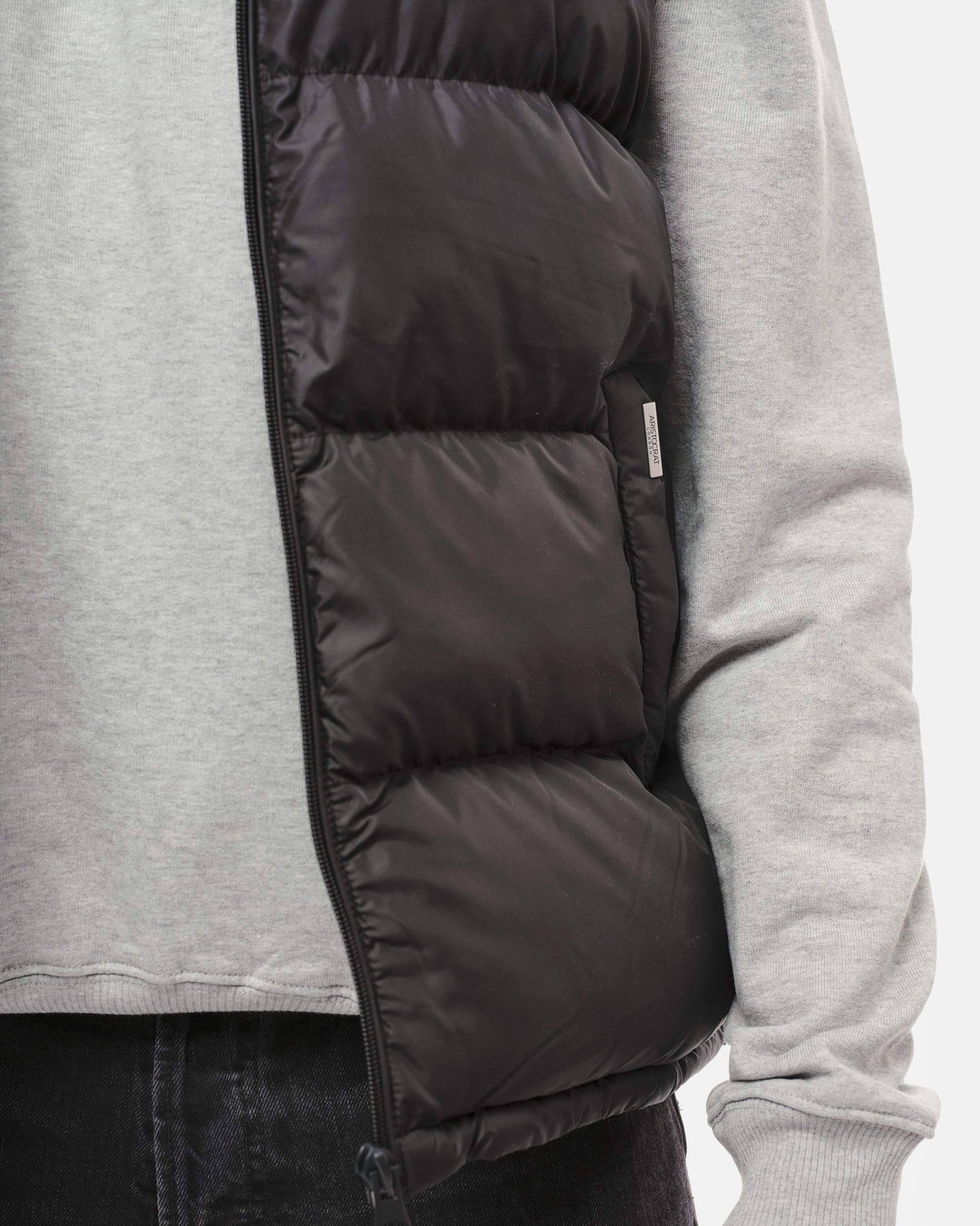 ARISTOCRAT PUFFER GILET - BLACK